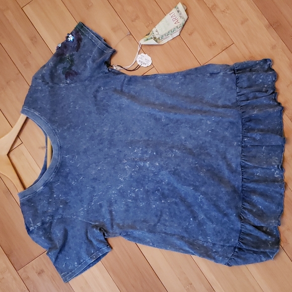 Short sleeve-t-shirt with bling - Picture 9 of 9